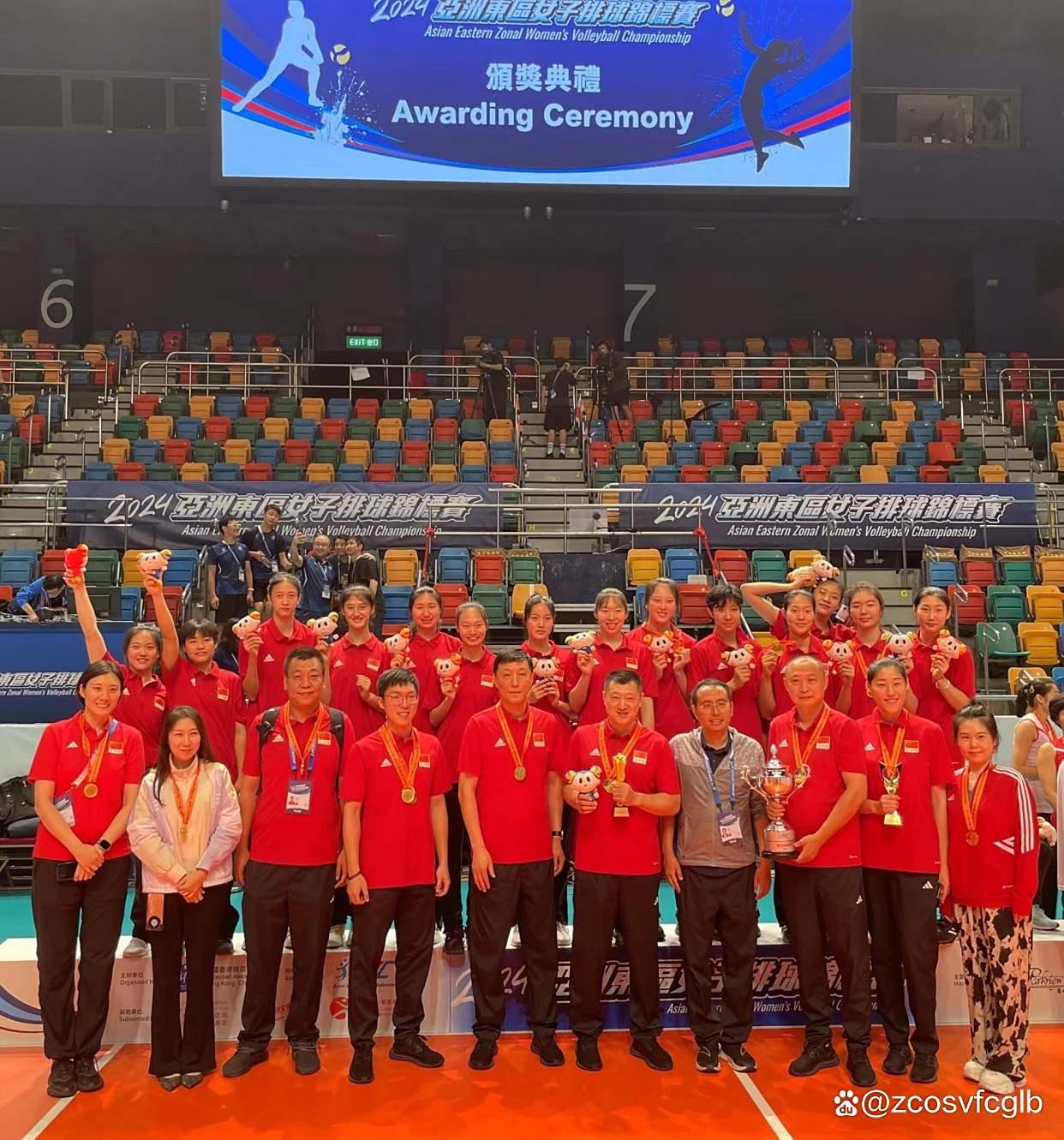 强队在比赛中势不可挡，夺得锦标赛冠军